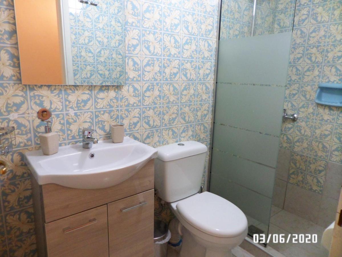 Anais Apartment Néa Péramos Eksteriør bilde