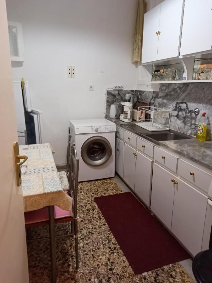 Anais Apartment Néa Péramos Eksteriør bilde